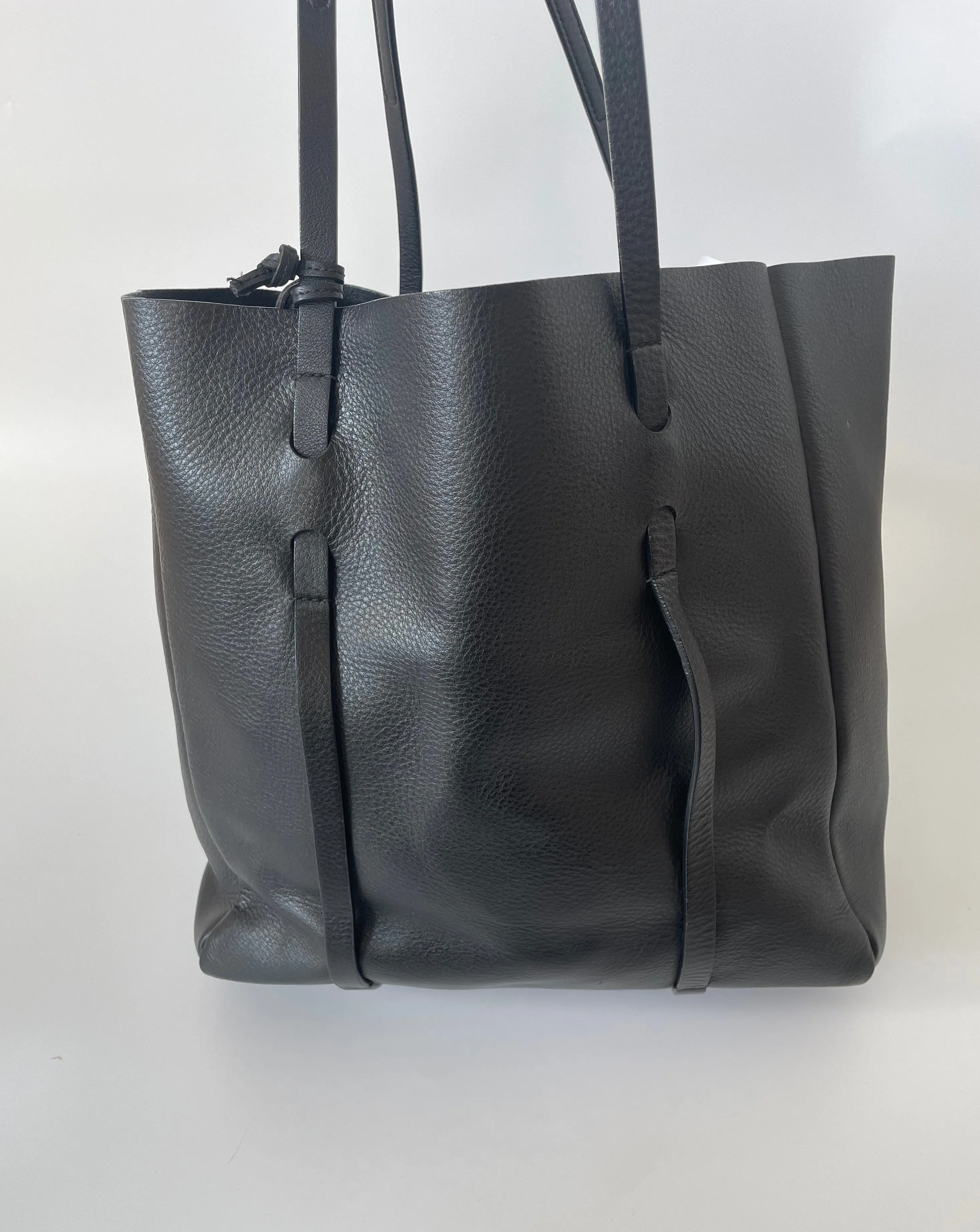 BALENCIAGA | EVERYDAY SMALL TOTE | BLACK