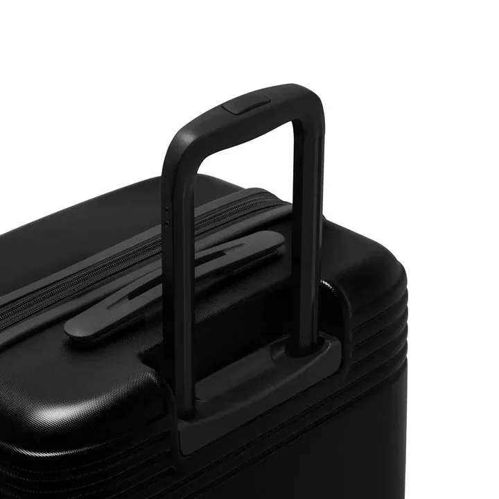 Bugatti Nashville 24" Luggage