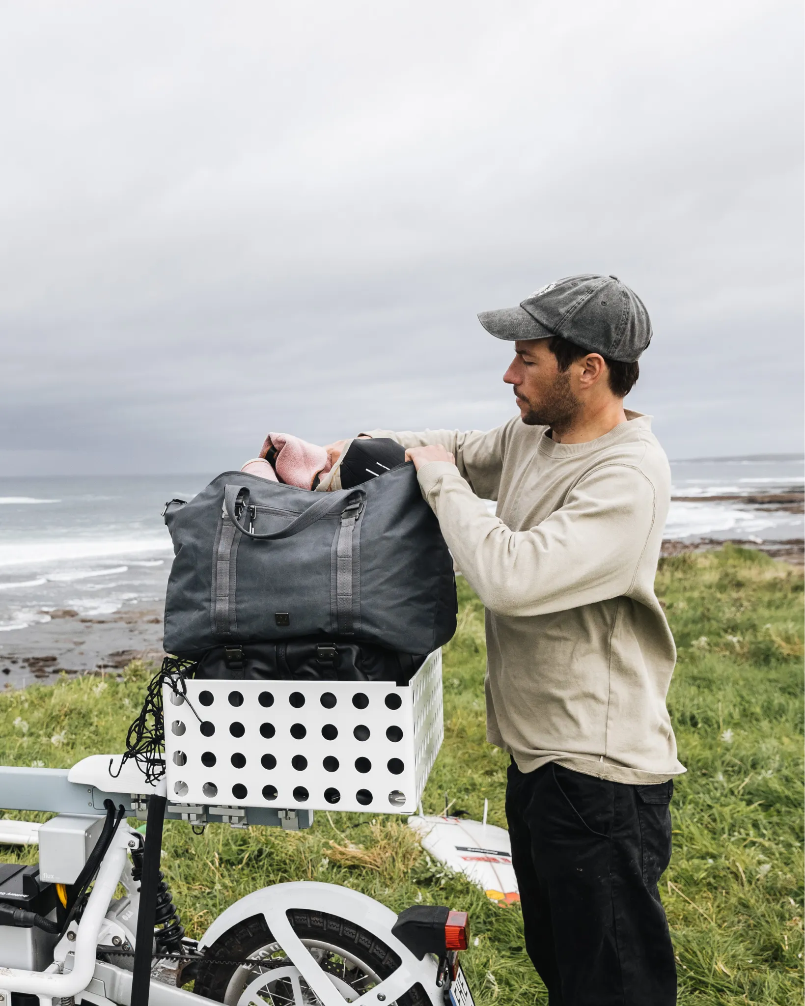 Essential Weekend Bag 40L Gneiss