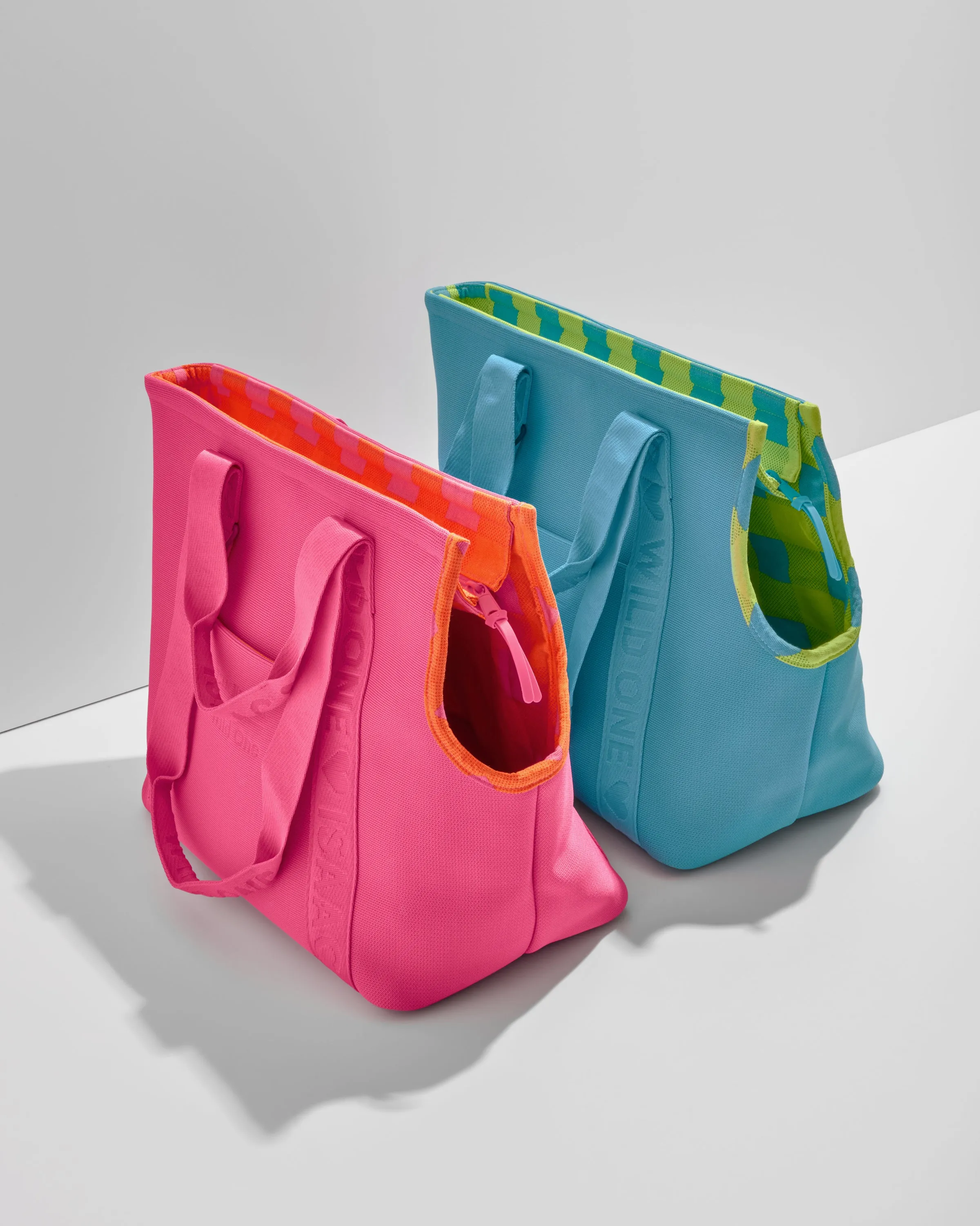 Everyday Carrier, Limited Edition, IM Hudson Blue