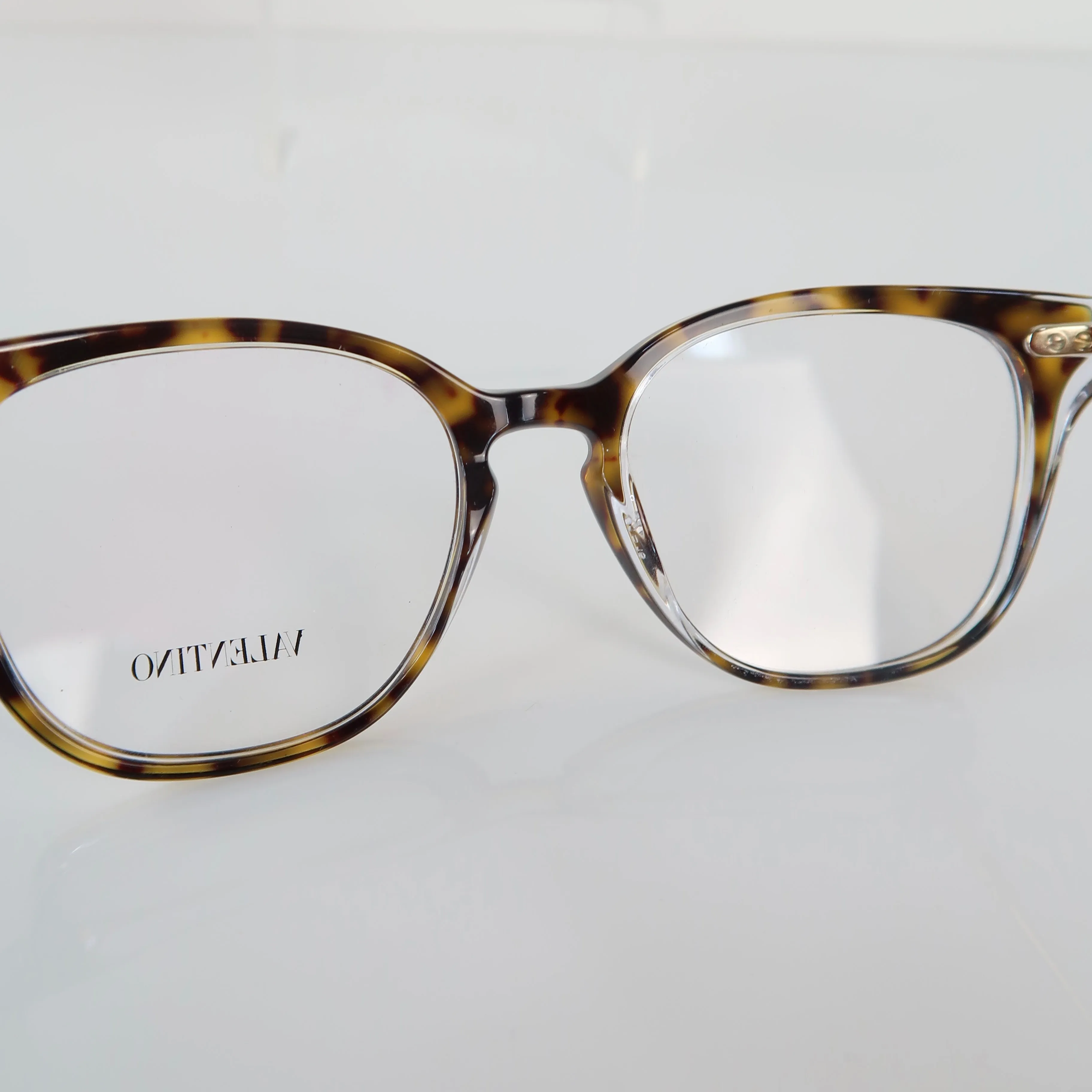 Eye-glasses