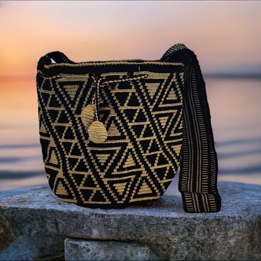 Ezra medium Handmade Wayuu Mochila bag