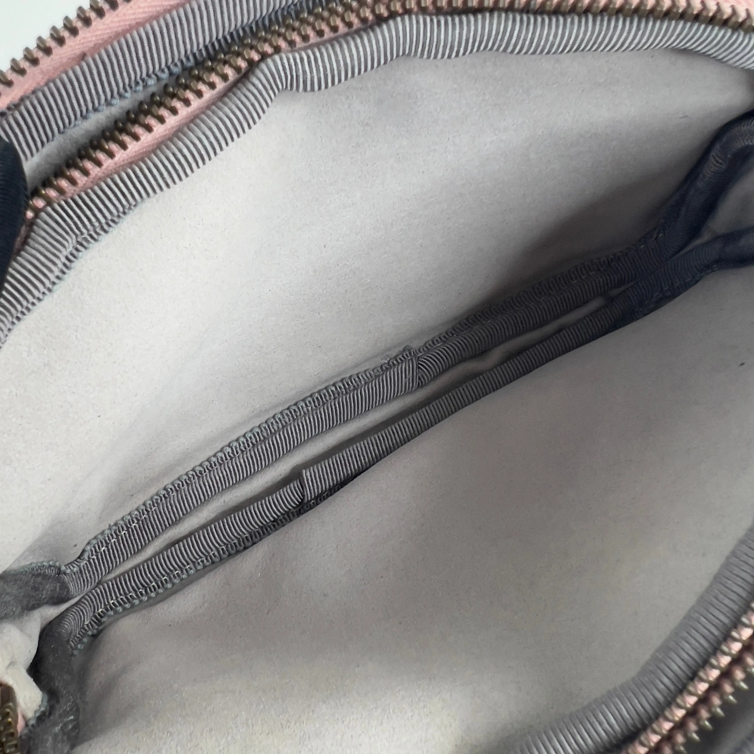 GG Marmont Crossbody Bag