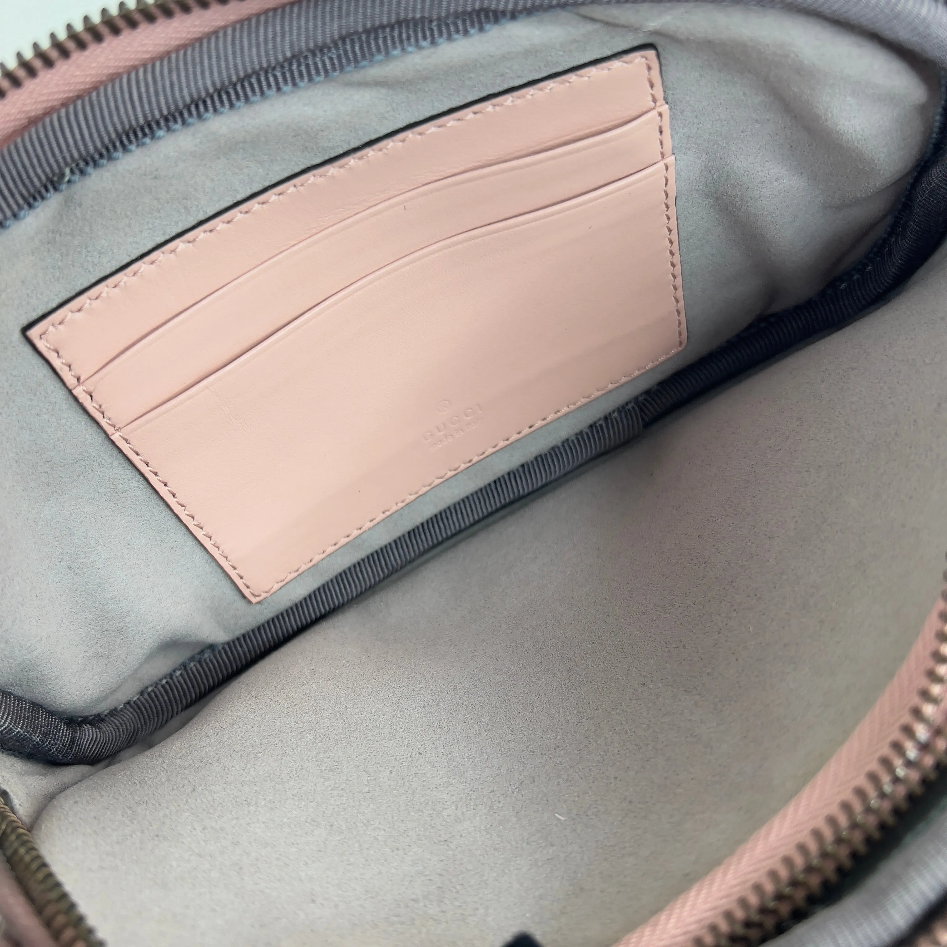 GG Marmont Crossbody Bag