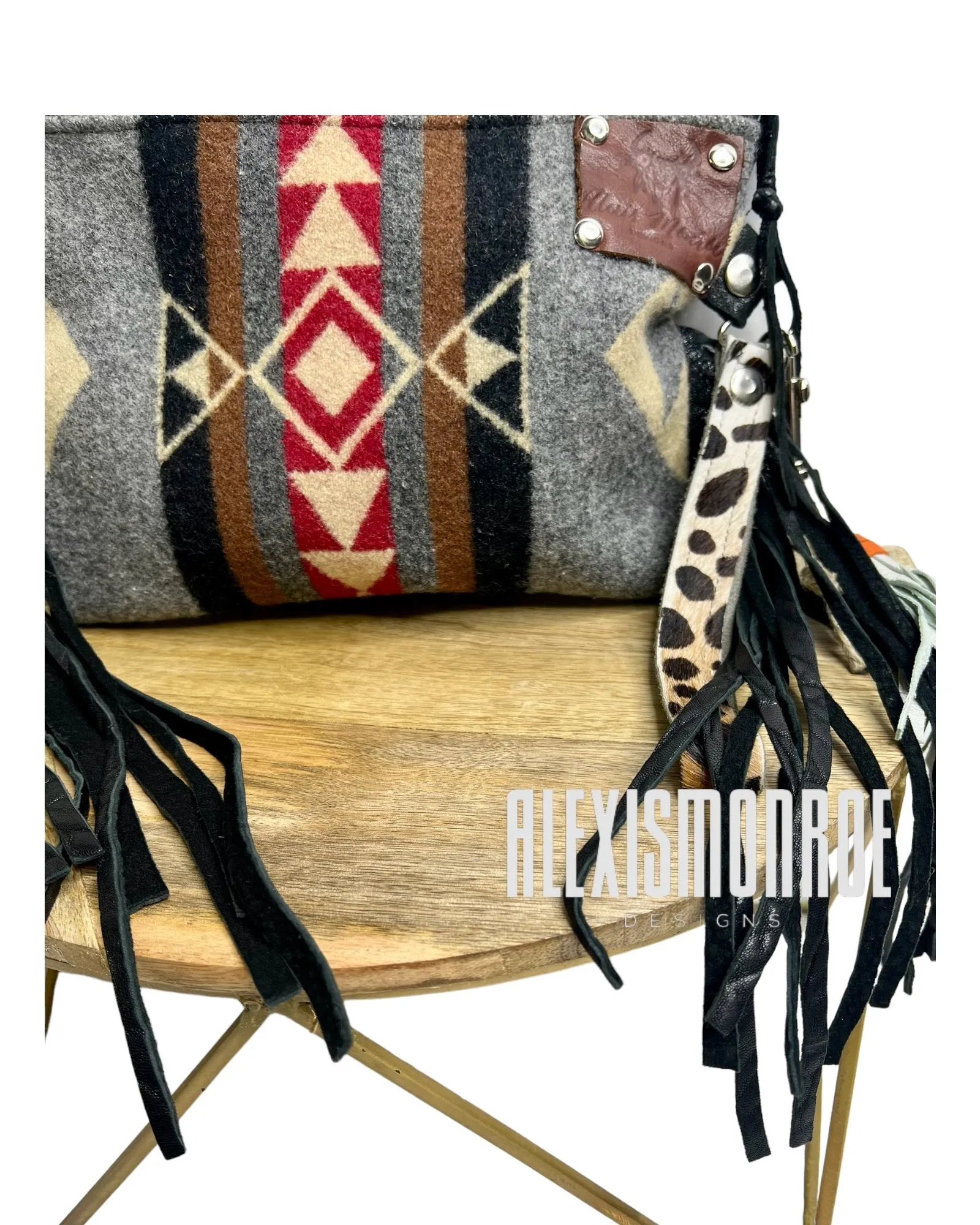 Malibu PendletonTM Clutch
