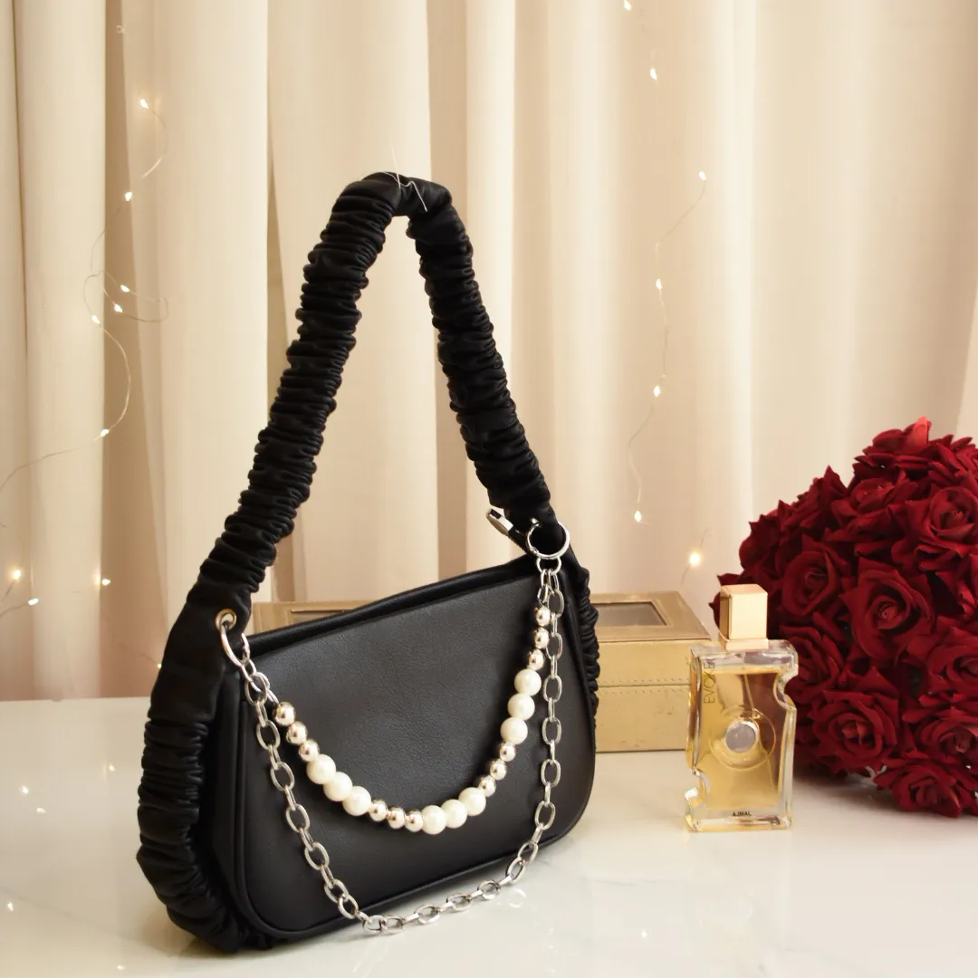 Pearl Chain Shoulder Bag Black